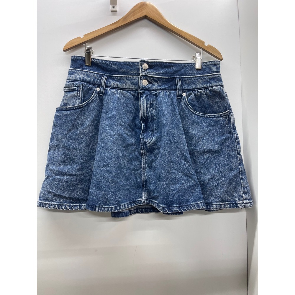 Scoop Women Blue Acid Wash Denim Mini Skirt High Waisted Pleated Skater 10 NWT